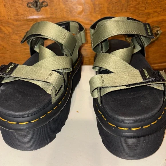 Dr. Martens Kimber II Olive Platform Sandals | size 6 | NWOT - Picture 4 of 11